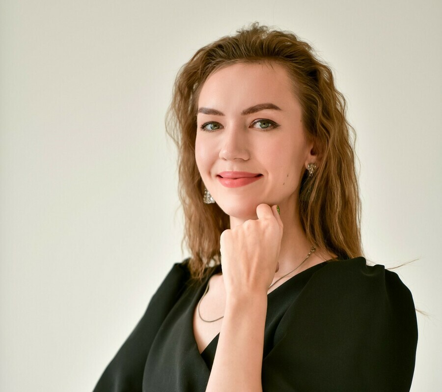 У зрителя есть интерес к театрализованной поэзии Интервью с номинантом литературной премии имени Леонида Завальнюка Елизаветой Шеломихиной