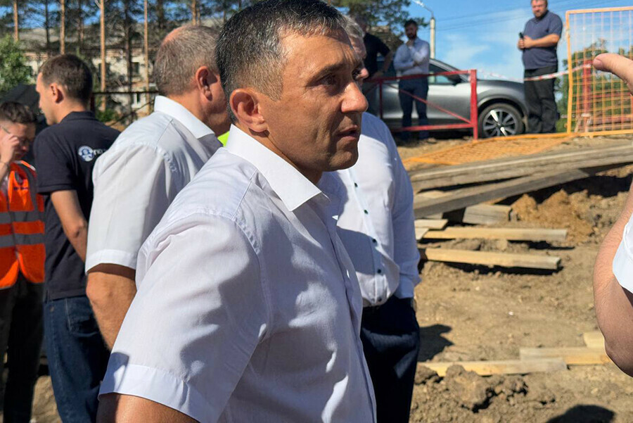 Мэр Благовещенска поговорил о наболевшем с жителями поселка Аэропорт