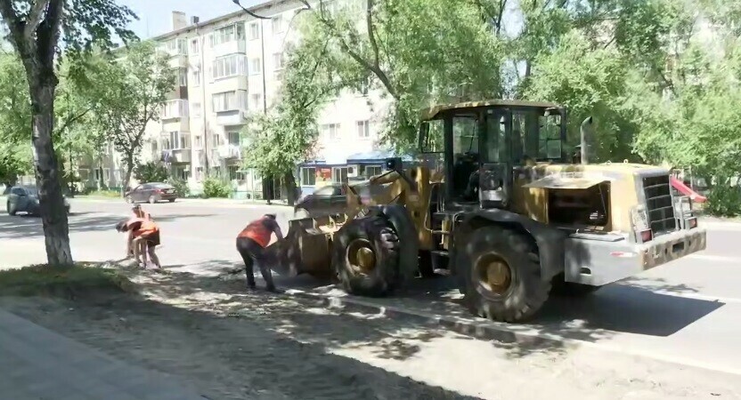 Власти Благовещенска взялись за городские газоны Что с ними сделают видео