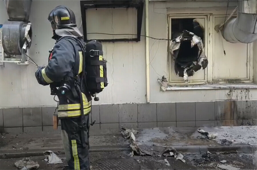 В благовещенском кафе загорелась мангальная зона видео