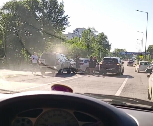 В Благовещенске ДТП на Игнатьевском шоссе заблокировало две полосы фото