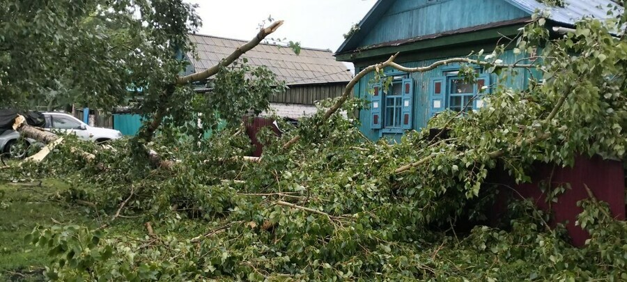 Белогорск изза ночного урагана остался без энергоснабжения возможно будет введен режим ЧС