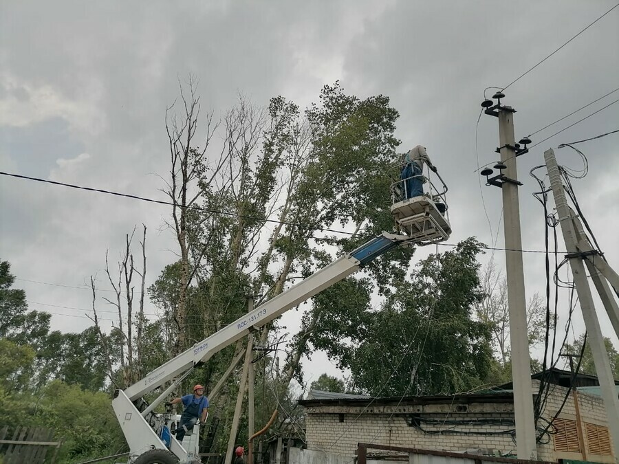 В Амурской области после урагана восстановлена передача электроэнергии по магистральным объектам Белогорского района