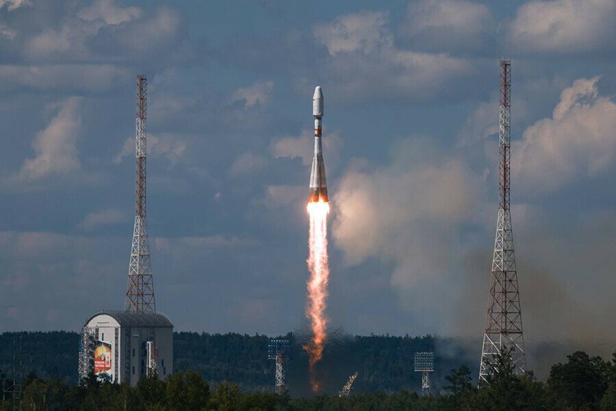 Два спутника ИоносфераМ запущенные с космодрома Восточный выведены на орбиту фото