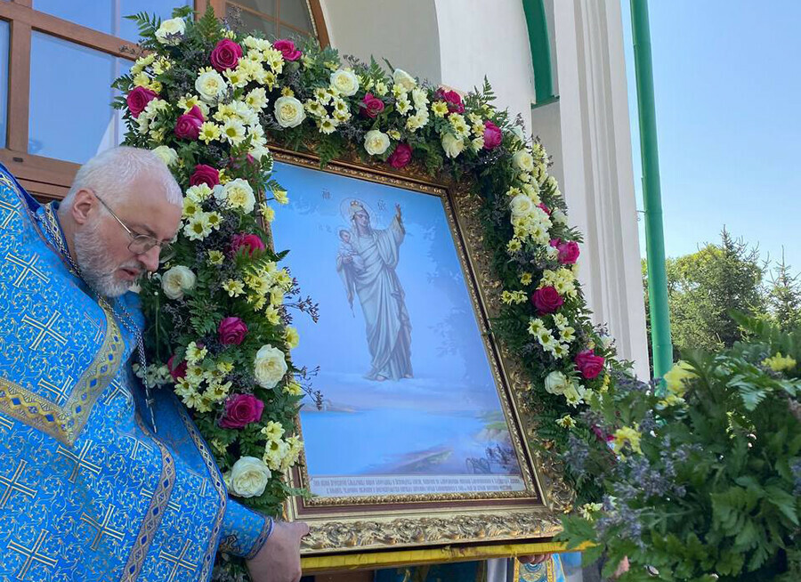 В Благовещенске проведут крестный ход Движение транспорта ограничат