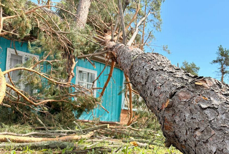 Администрация Белогорска показала как ураган надругался над детским лагерем фото