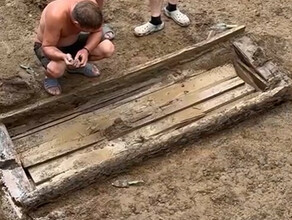 Неизвестный саркофаг обнаружили археологи в амурском Албазине фото