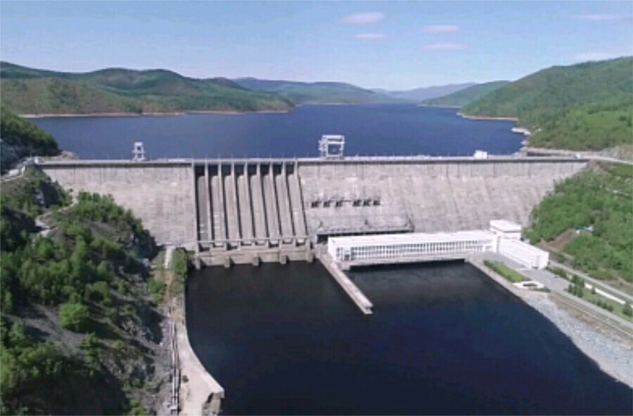Зейская ГЭС аккумулировала в водохранилище больше 20 км воды с начала половодья