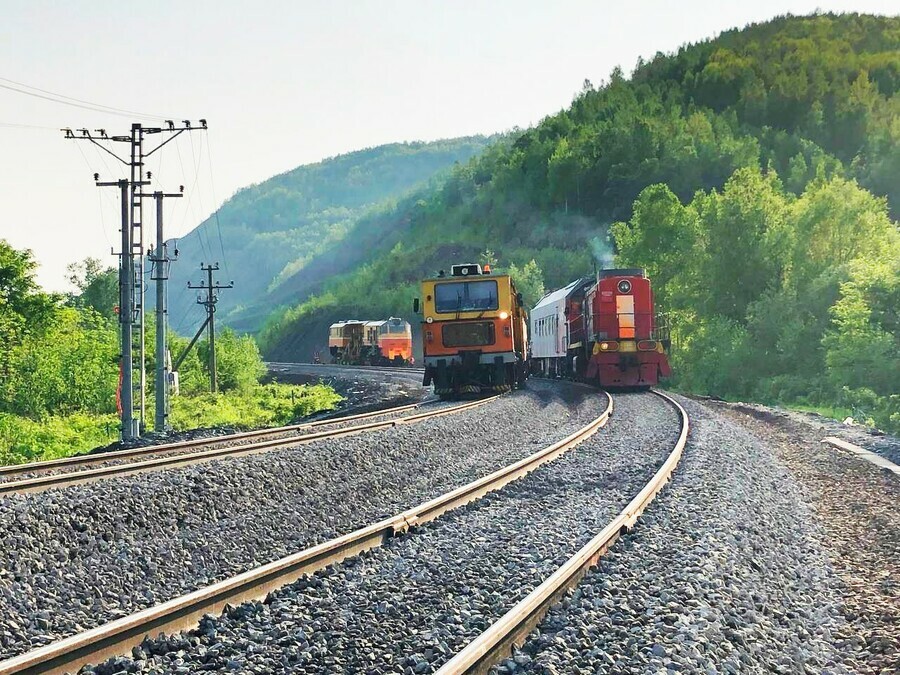 РЖД открыли движение по второму пути на перегоне Могот  Рихард Зорге укрыв шубой вечную мерзлоту