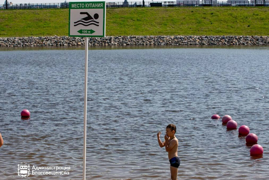 В Благовещенске количество детей без присмотра у воды намного снизилось