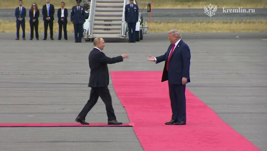 Состоялась историческая встреча Путина и Трампа итоги саммита на Аляске видео