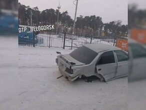 В Белогорске в гонках по городским улицам у иномарки оторвало колесо