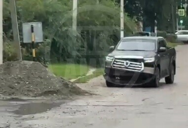 Соцсети пьяный водитель устроил серьезное ДТП и чуть не сбил пешеходов в Свободном видео