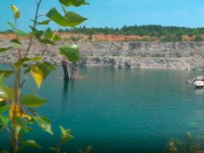 Вход на каменный карьер в Верхнеблаговещенском засыпали