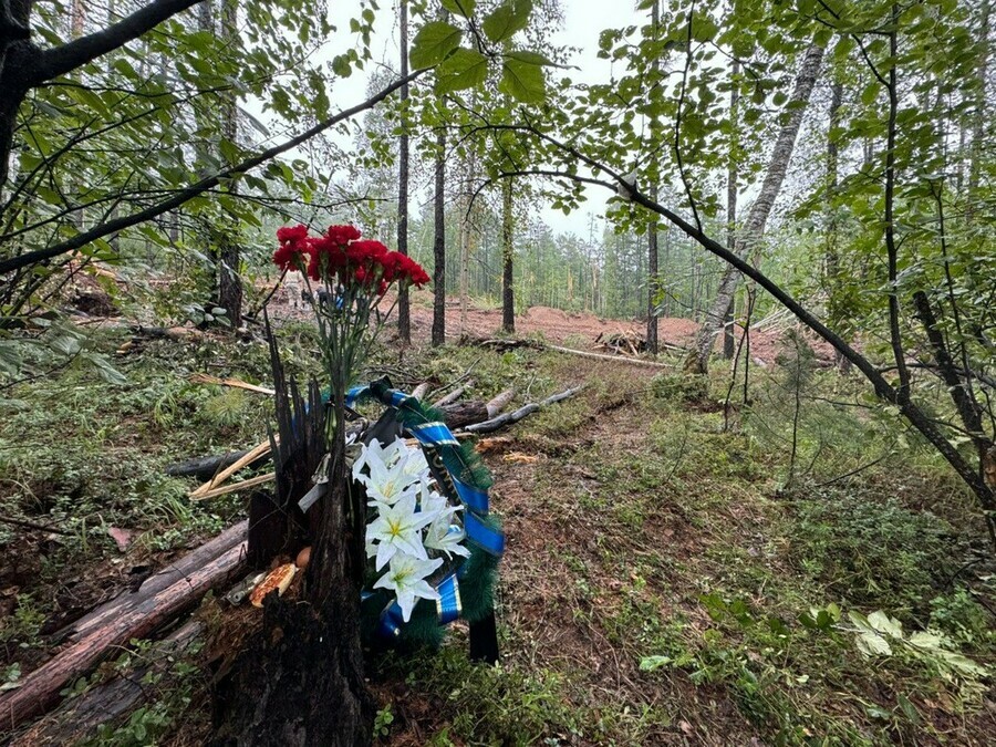 В Тынде родственникам погибших в авиакатастрофе Ан24 людей начали выдавать останки близких