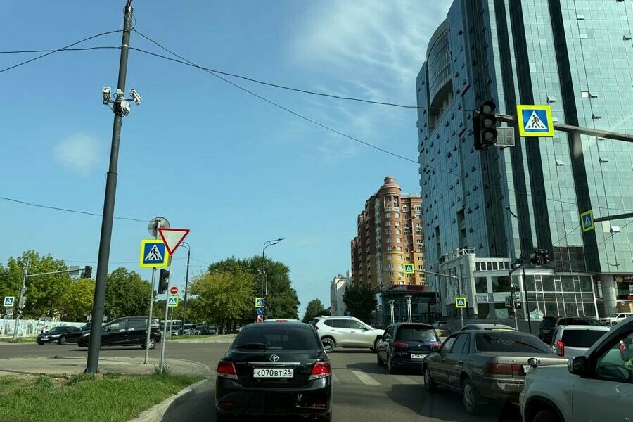 Часть Благовещенска оказалась обесточенной В центре не работают светофоры фото