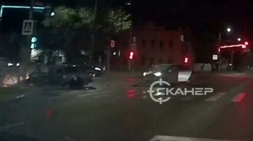 Момент ДТП в центре Благовещенска попал на видео