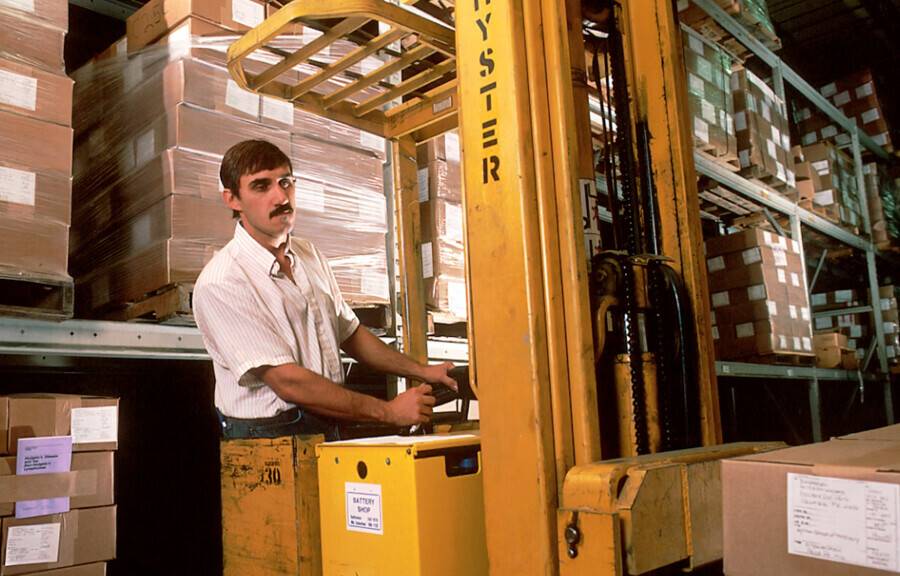 Налоговая часть сотрудников ПВЗ маркетплейсов в Амурской области работают нелегально