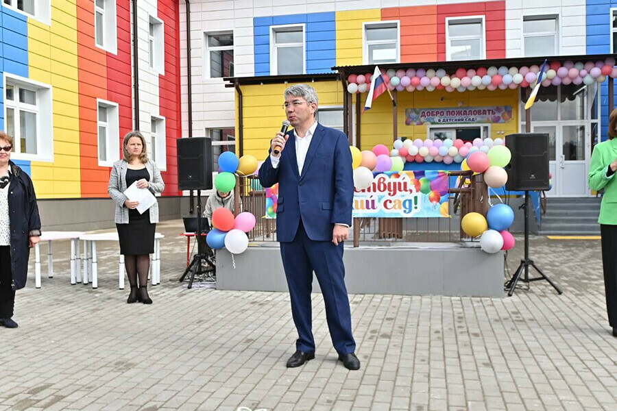 Вы меня поняли глава Бурятии призвал мужчин унести жен в спальни чтобы наполнить новый детсад