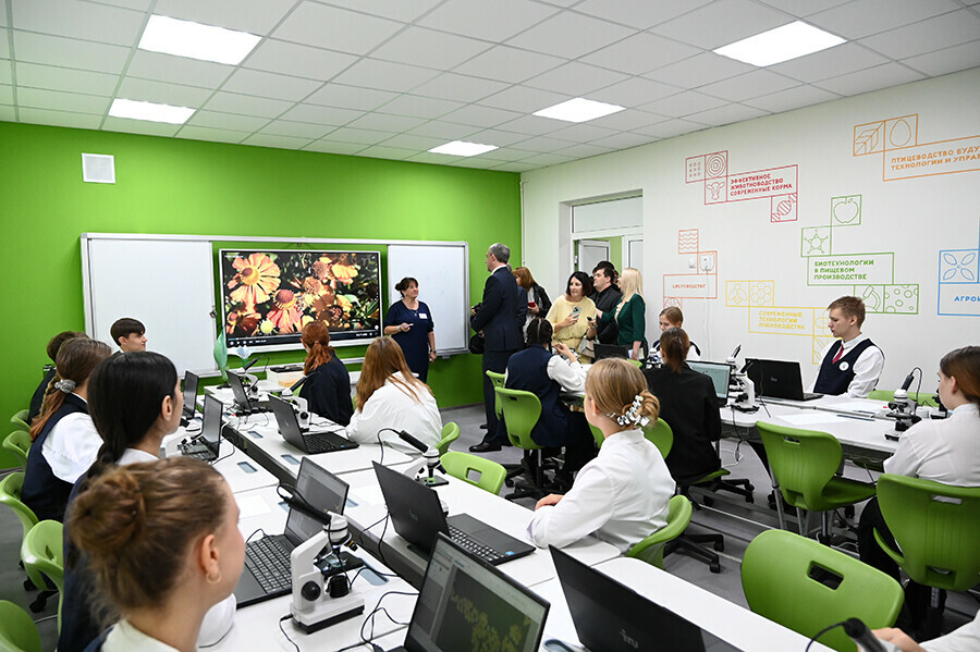 Агроклассы с новым оборудованием открылись в школах Благовещенска фото