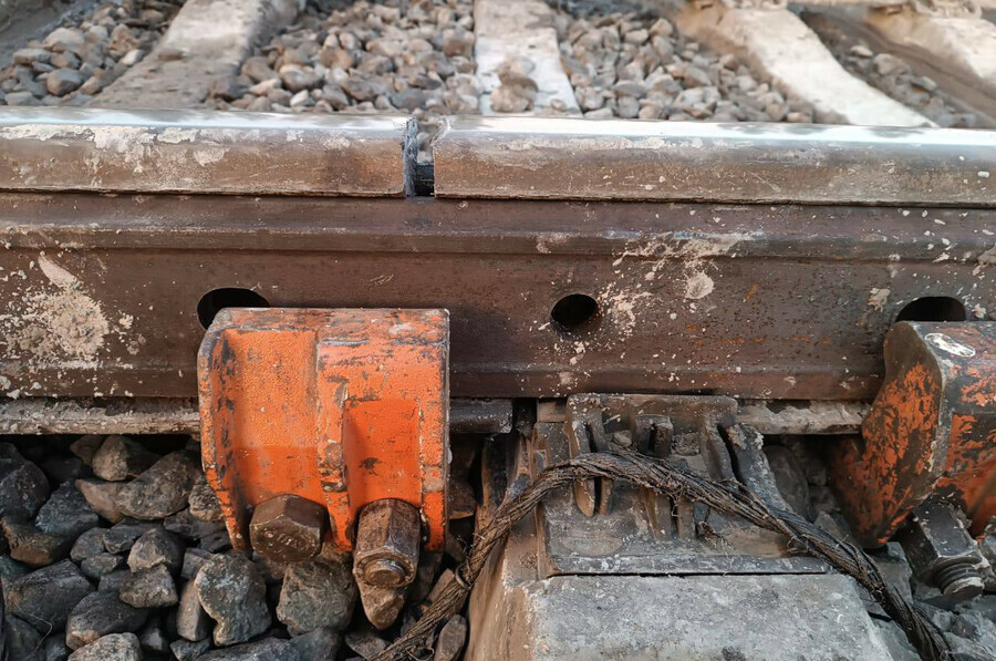 На железной дороге в Амурской области обнаружены изломы рельсов