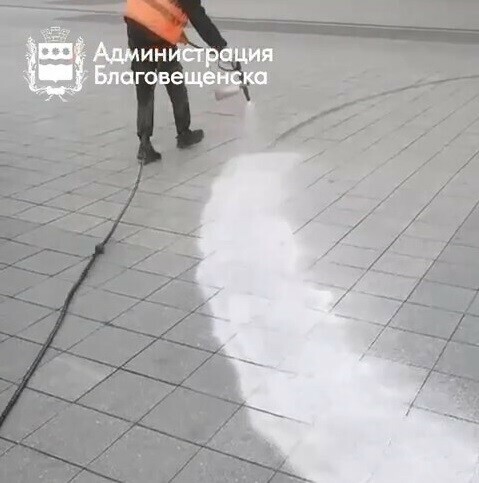 Наследили на несколько сот тысяч оценен ущерб который нанесли дрифтеры площади Ленина видео