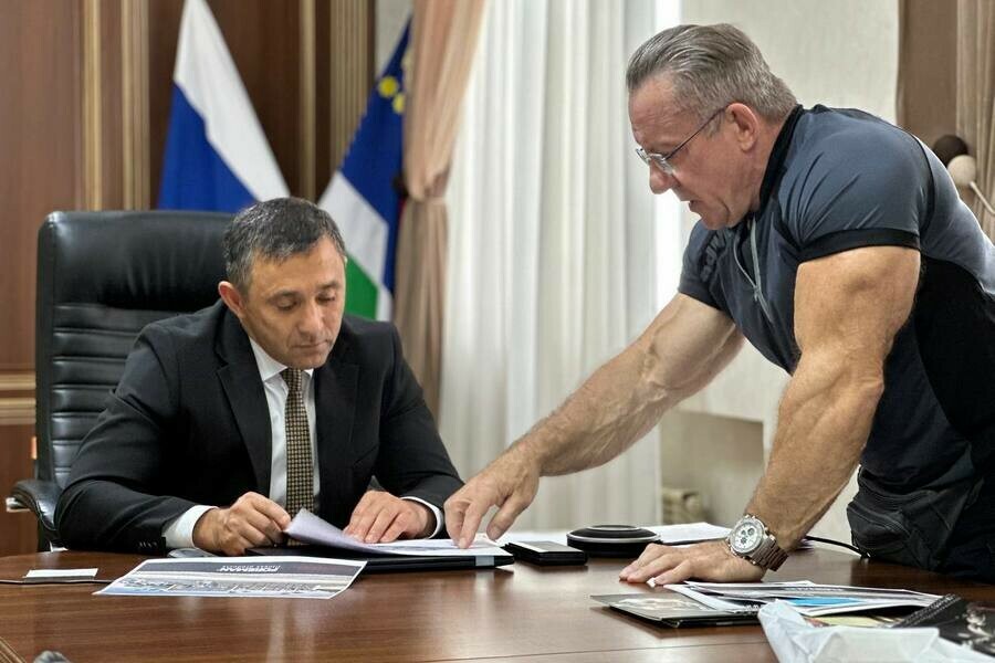 Мэр Благовещенска встретился с Русским кошмаром фото