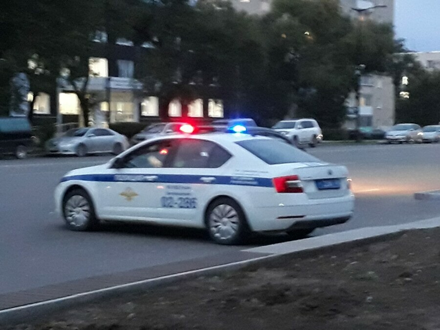 В Благовещенске на пешеходном переходе автомобиль сбил женщину 