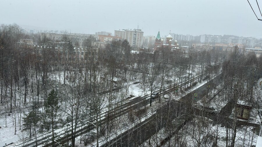 Тынду укрыло первым снегом