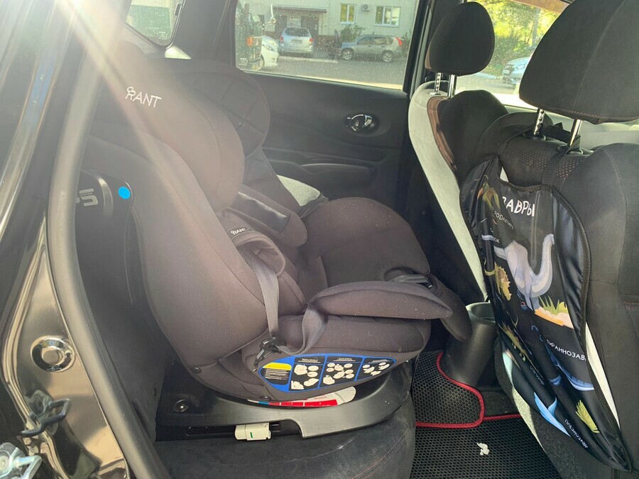 Штрафы за перевозку детей без автокресла вырастут до 200 тысяч рублей