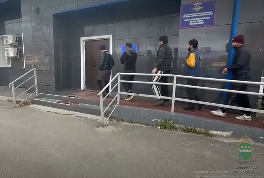 Из Свободного выдворили иностранцев видео