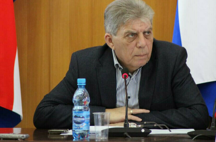 Премии не пощекочут приятно чиновников Белогорска мэр решил направить деньги на другие цели