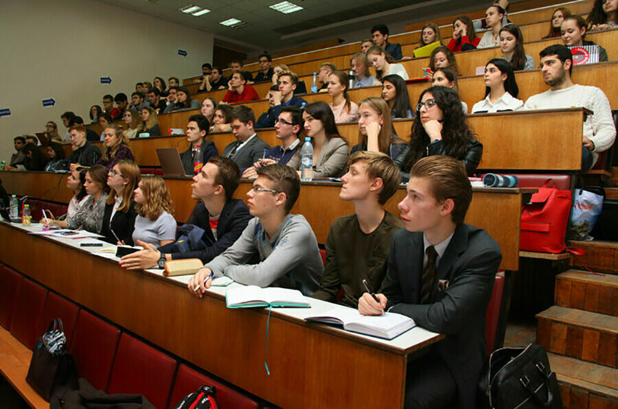 Назван топ10 самых популярных направлений в вузах  