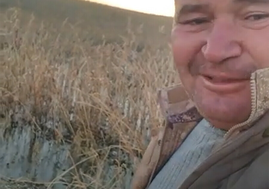 Китайский блогер со славянской внешностью живущий рядом с Приамурьем пожаловался на реку Амур видео