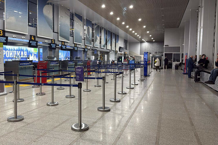 Как соблюдают права пассажиров задержанного в Благовещенске рейса контролирует прокуратура