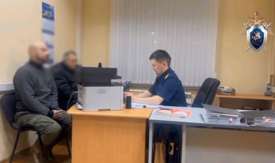 За Михаила Пичугина дрейфовавшего с мертвыми родственниками начали собирать подписи