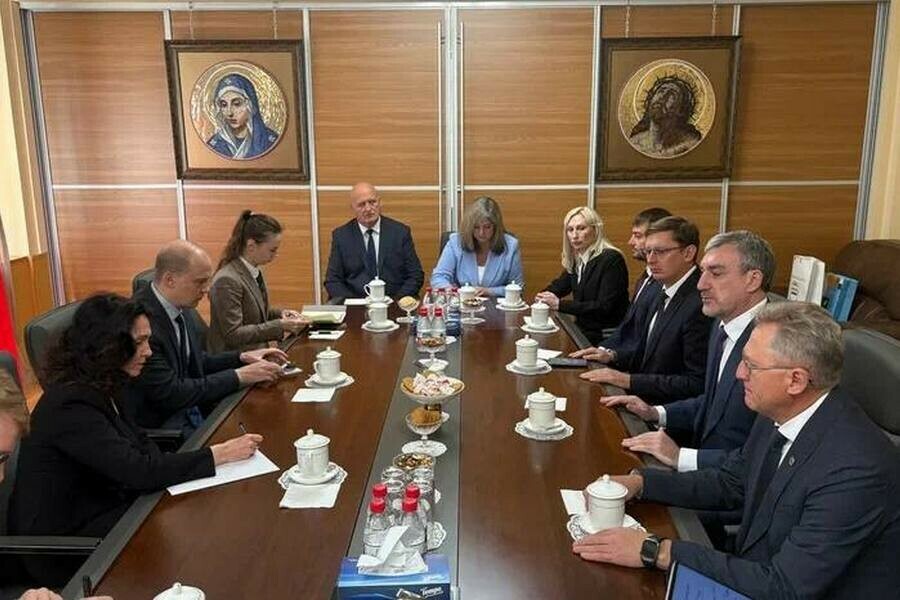 Власти предложили организовать тур в Приамурье для популярных российских и китайских блогеров