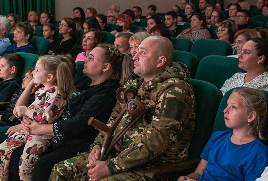 Поддержка и любовь близких о ветеране СВО амурчанине Романе Смирнове рассказала замминистра обороны РФ