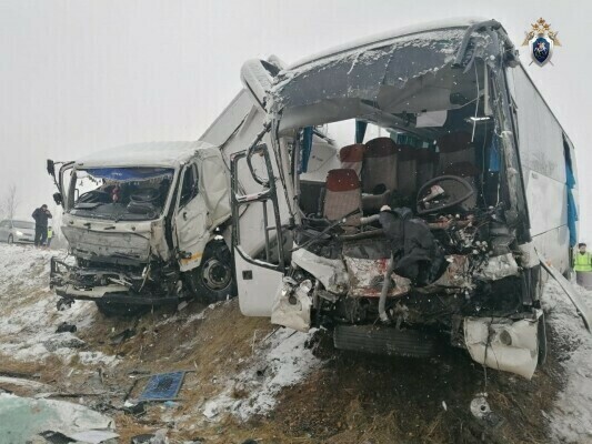 Помогали раненым до приезда скорой в автобусе который спровоцировал страшную аварию под Белогорском ехали два врача