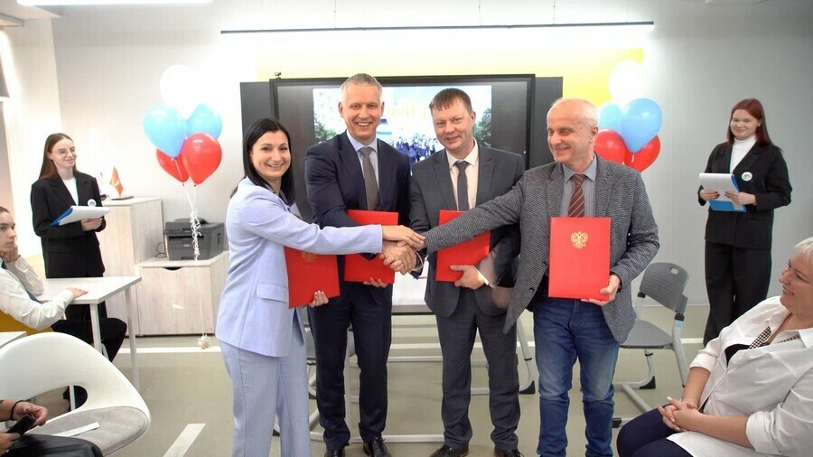 В Благовещенской школе открыт первый профильный энергетический класс