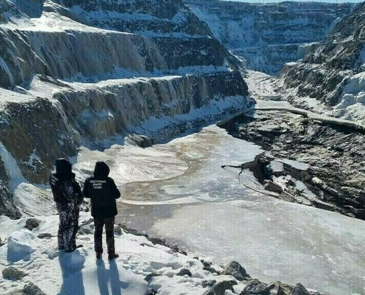 Несмотря на протесты матери суд признал погибшим шахтера пропавшего под завалами на руднике Пионер