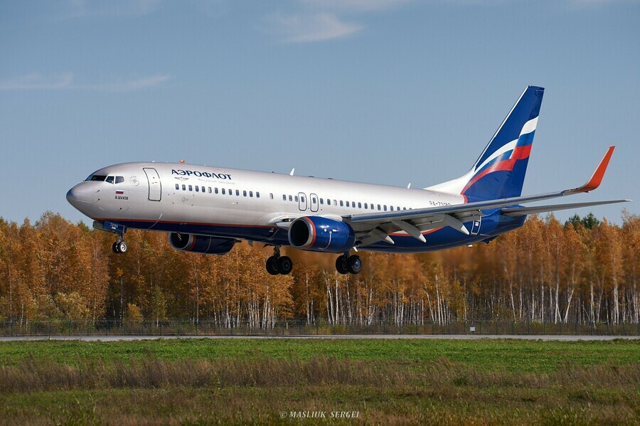 В Благовещенск не долетел самолет из Красноярска Он сел в Иркутске