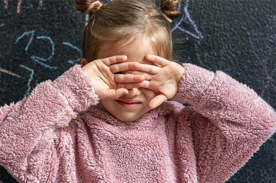 Крупную компенсацию выплатят ребенку за травмы полученные на детской площадке в амурском селе