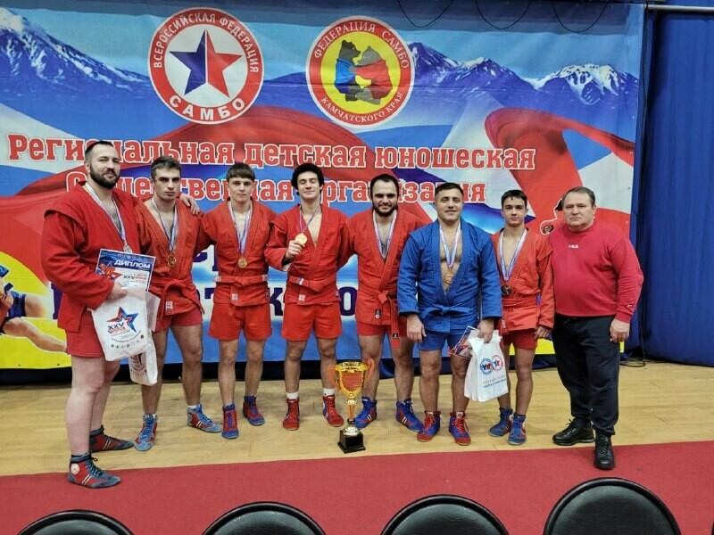 Амурские самбисты отлично выступили на статусном турнире фото