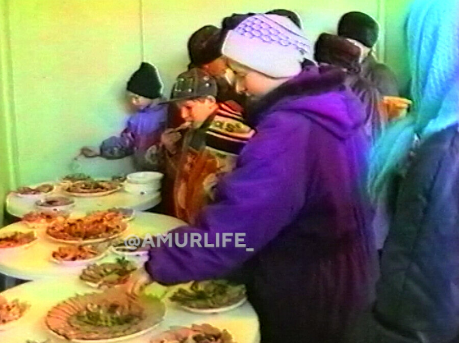 Будет видно лицо нашей Амурской области Бесплатные колбаса и макароны в 1996м