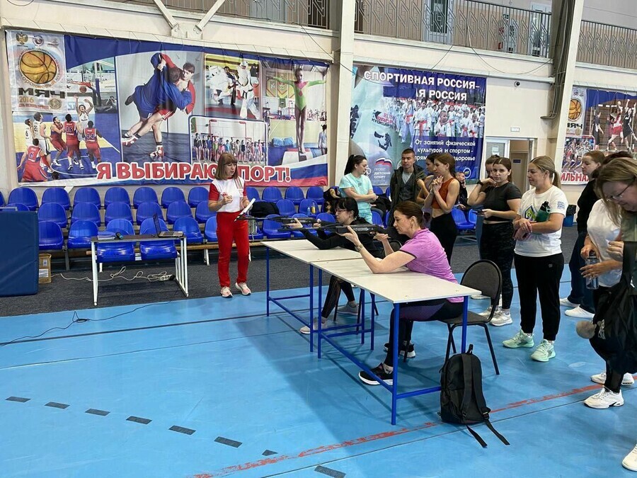 Благовещенцев с семьями приглашают на спортивную арену