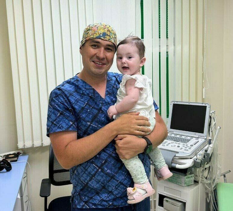 В Благовещенске проведет прием один из ведущих в России детских сосудистых хирургов