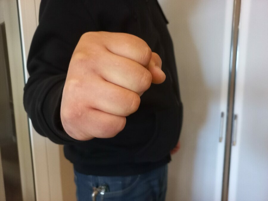 Душил и бил чем попадется под руку благовещенца осудили за убийство матери