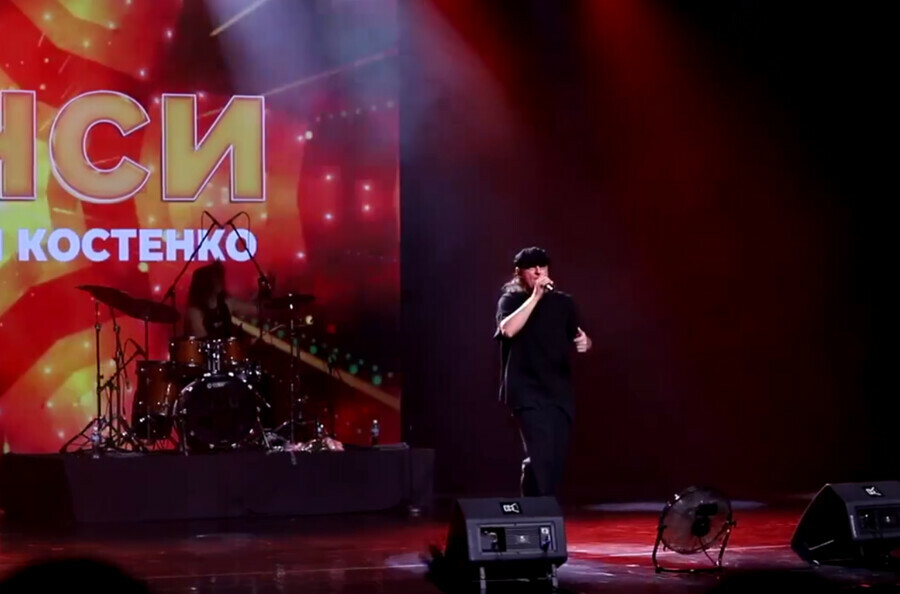 Культовая группа Нэнси собрала в Благовещенске полный зал видео