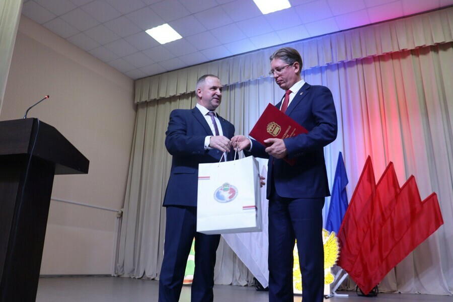 Главой Белогорского округа вновь стал Денис Инюточкин